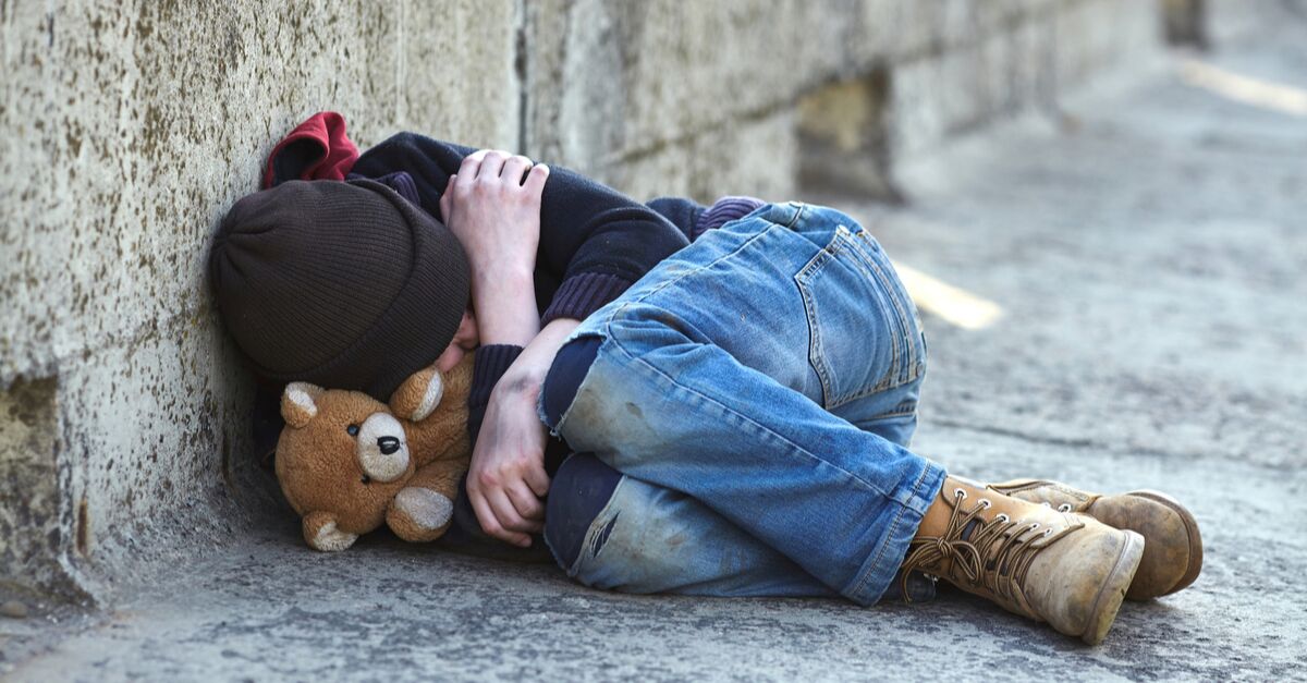 Regard compatissant envers l'enfance de rue...