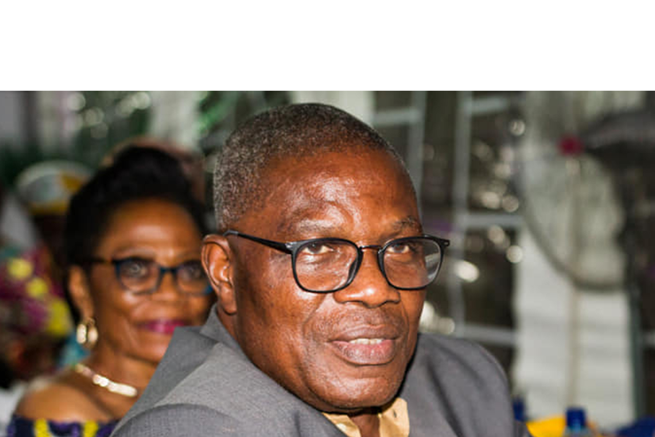 Le Général Mathias ADJOU MOUMOUNI