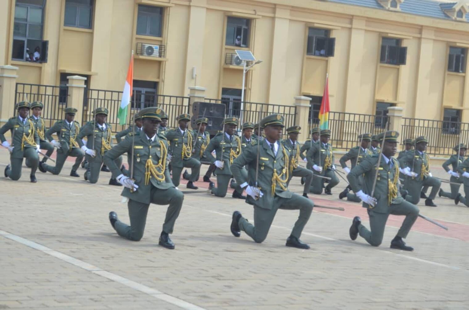Forces Armées Béninoises : 73 nouveaux Officiers consacrés à la caserne militaire d’Allada