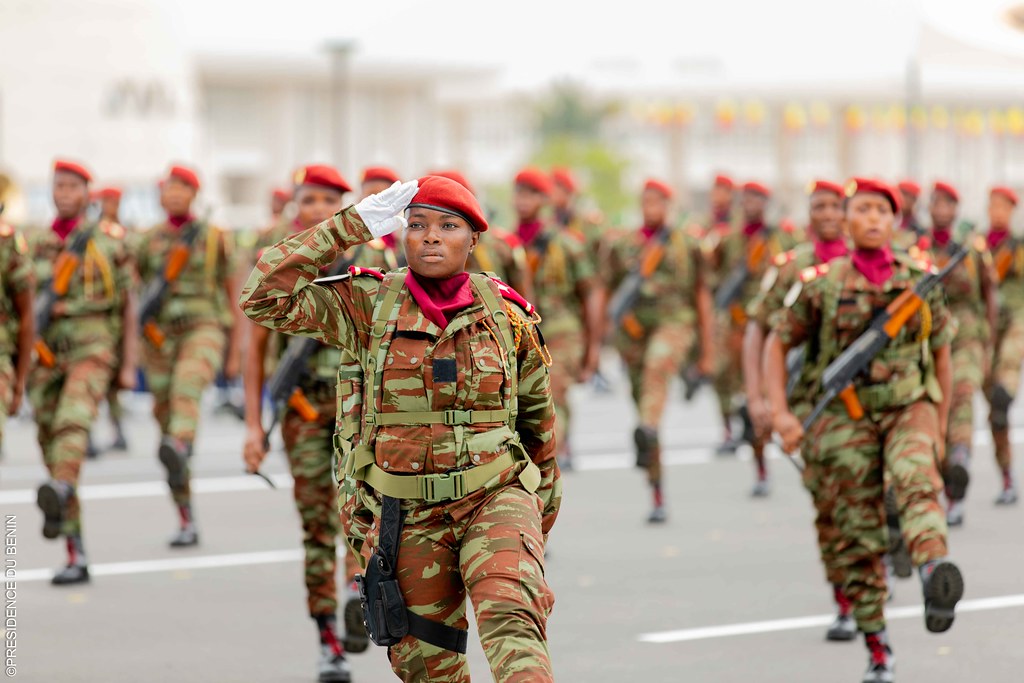Défense nationale : Deux officiers béninois brevetés au CREMS Maroc